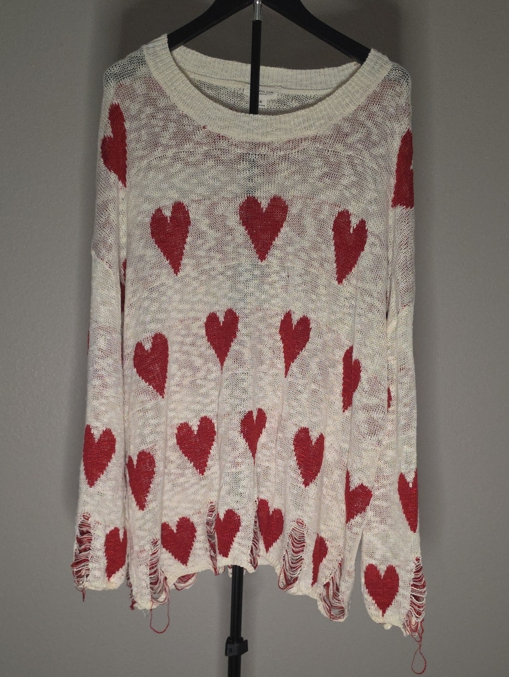 Chic Soul Red Heart Pattern Sweater With Distressing On Hem And Sleeves